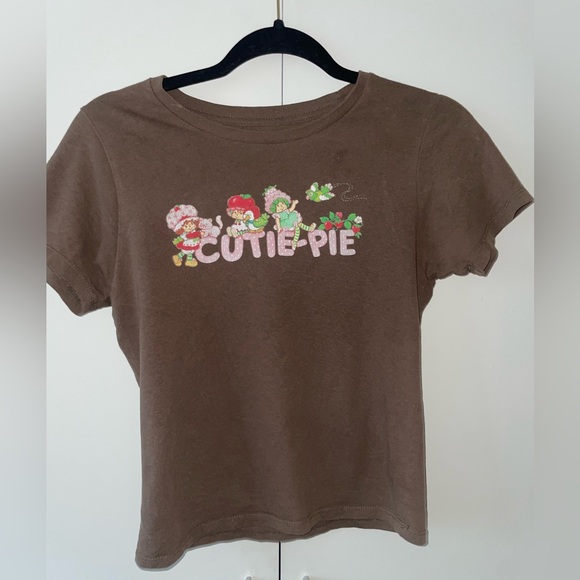 Brown Strawberry Shortcake cropped baby tee - Picture 1 of 2